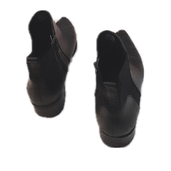 Crown Vintage Afessa Booties With Point Toe - Picture 4 of 4